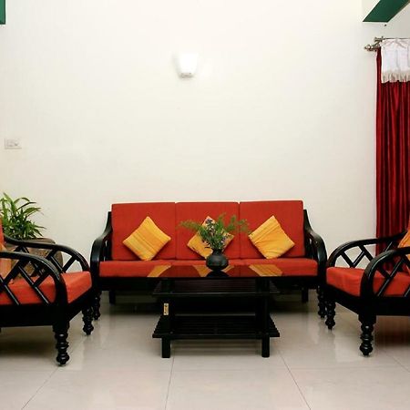 The Green Path Eco Hotel Bangalore Exterior photo